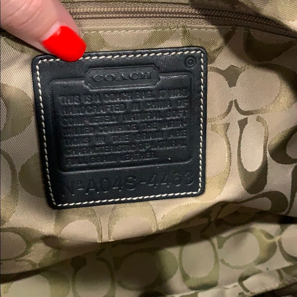 Handbag - Picture 3 of 4